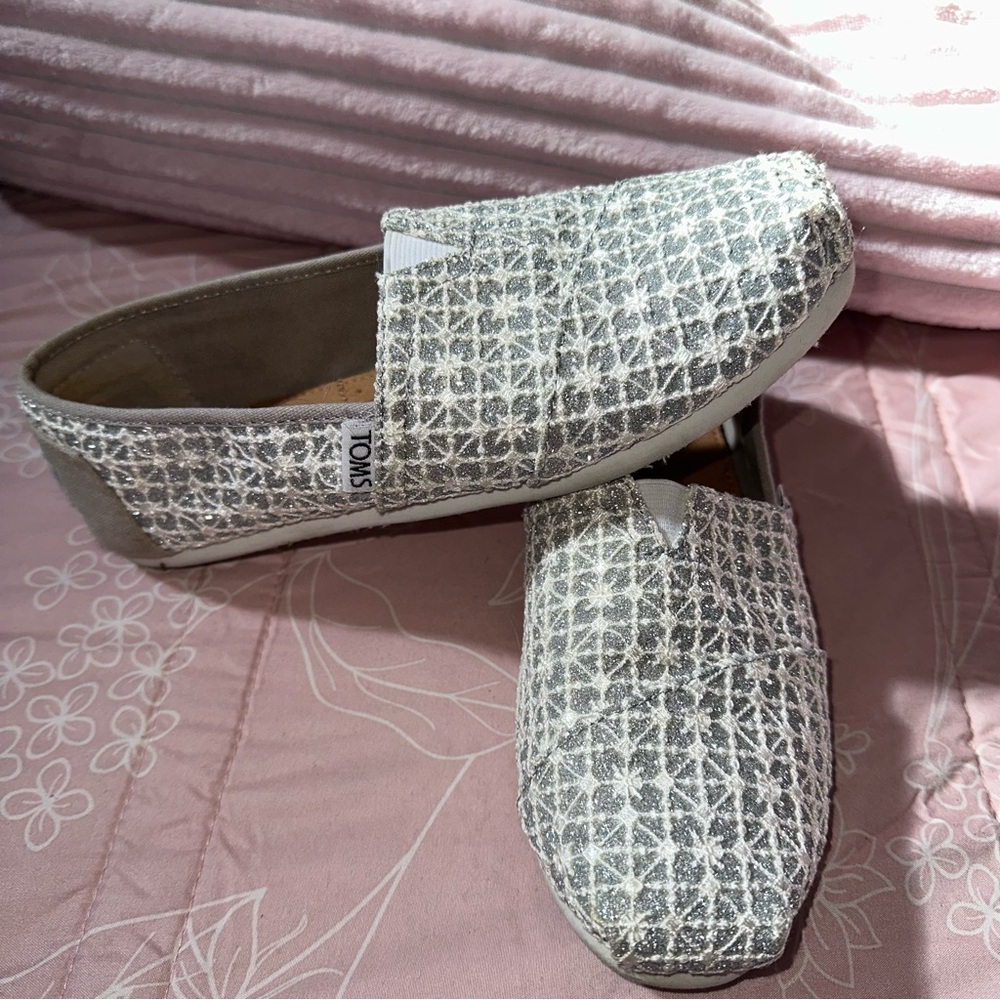 TOMS
